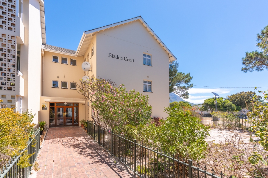 2 Bedroom Property for Sale in Pinelands Western Cape